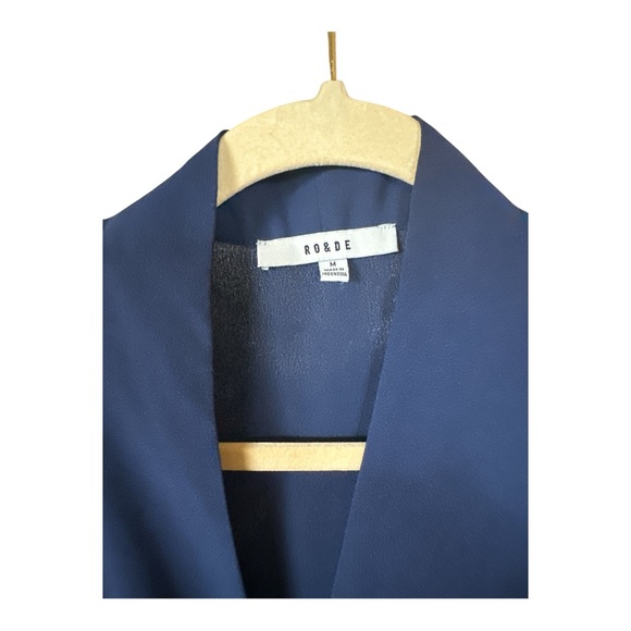 RO & DE Navy Blue Sleeveless Wrap Blouse M Draped V-Neck Work Top - Picture 5 of 5